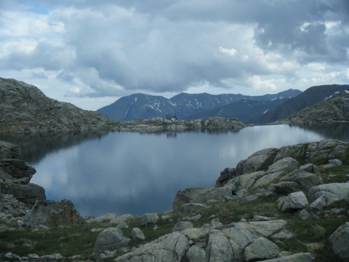 Amaroq Explorers Basecamp Tremp Buitenkant foto